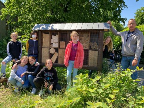 Ein Wildbienenhotel für das THG